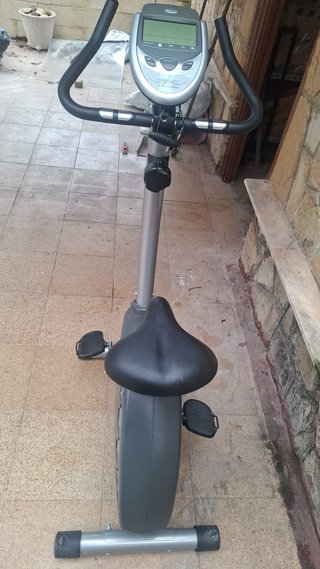 Bicicleta Estática BH Fitness Rhyno H490