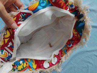 Bolso de playa multicolor con flecos