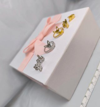 Conjunto de Anillos y Pendientes chihuahua