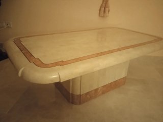 Mesa de centro de fósil beige y marrón