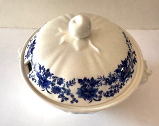 Sopera San Claudio Loza Porcelana Azul y Blanco