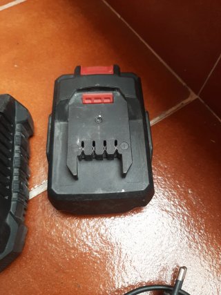 Cargador y Batería Parkside 20V