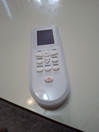 Acondicionador de aire blanco