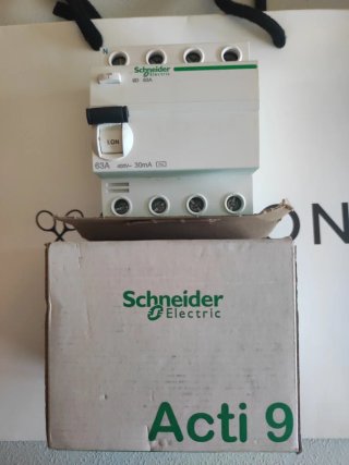Diferencial 4p 63A Schneider Nuevo