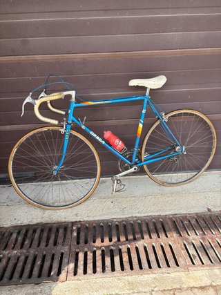 Bicicleta de carretera Orbea azul años 80