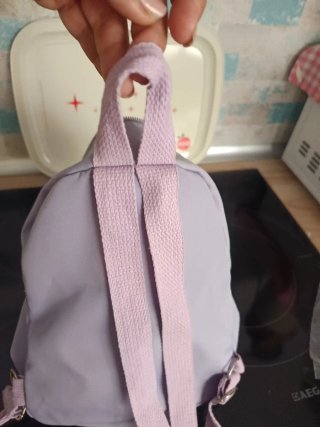 Mochila bolso morada y beige con zanahoria