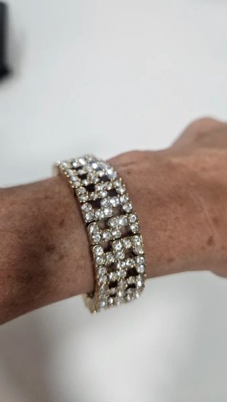 Pulsera elástica con pedrería