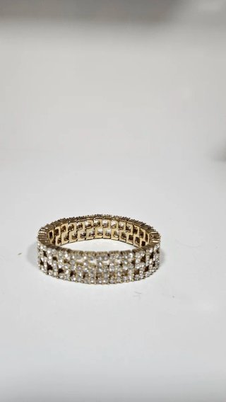 Pulsera elástica con pedrería