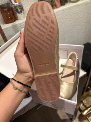 Zapatos dorados
