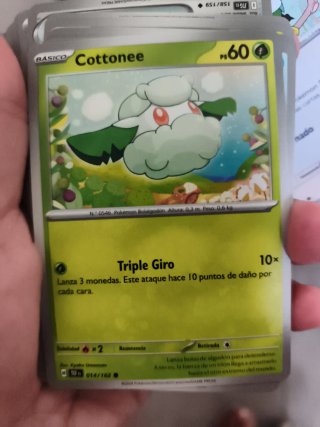 Carta Pokémon Celebi Básico 80 HP