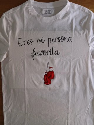 Camisetas personalizadas, pintadas a mano