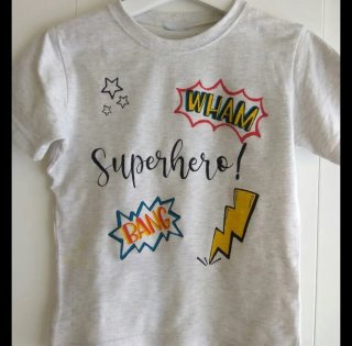Camisetas personalizadas, pintadas a mano