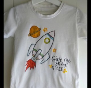 Camisetas personalizadas, pintadas a mano