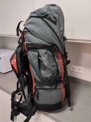 Mochila de Montaña INESCA ALPEN 68L