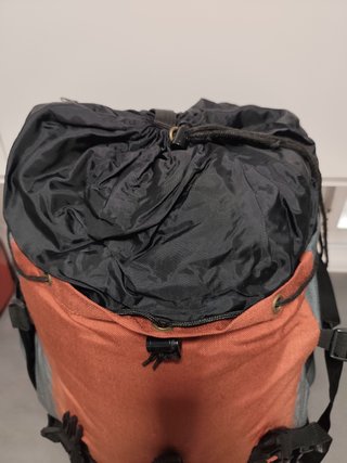 Mochila de Montaña INESCA ALPEN 68L