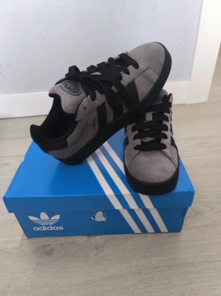 Adidas Campus 00s Grises y Negras 40 2/3