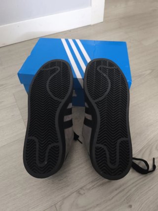 Adidas Campus 00s Grises y Negras 40 2/3