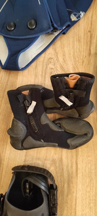 Traje neopreno 2 piezas Tribord+ escarpines+aletas