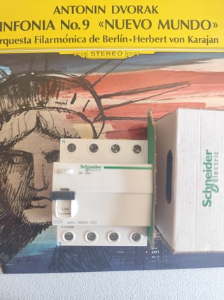 Diferencial Schneider 4p 63A trifásico
