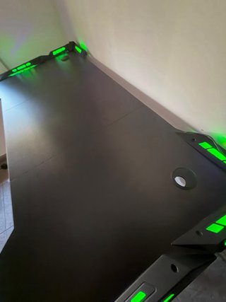 Mesa Gamer Negra con Luces LED
