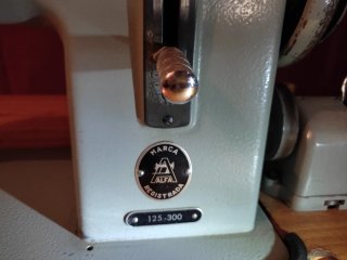 Máquina de coser industrial Alfa