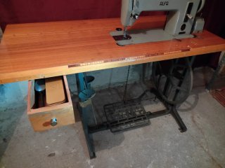 Máquina de coser industrial Alfa