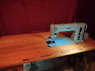Máquina de coser industrial Alfa