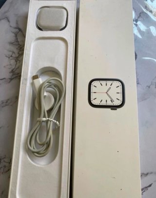 Apple Watch Series 7 41mm GPS + Cellular