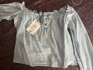 Blusa Bershka sin hombros azul Talla XS