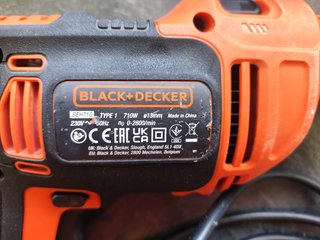 Taladro Black+Decker 710W BEH710 + Bolsa