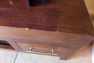 Mesa de centro de madera con cajones