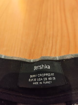 Pantalón pitillo Bershka cuadros hombre