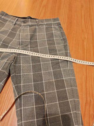 Pantalón pitillo Bershka cuadros hombre