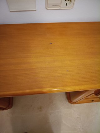 Conjunto mesita de noche, escritorio y cabecero