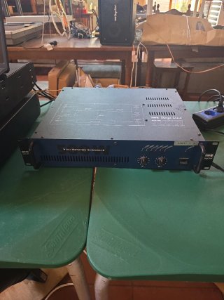Amplificador 500W con 4 altavoces profesional