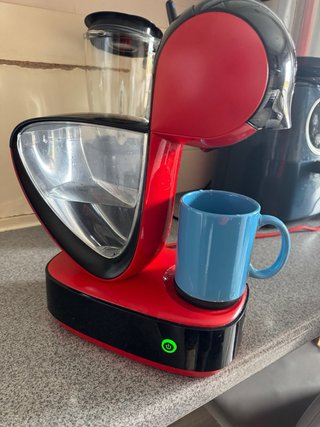 Cafetera Nescafé Dolce Gusto Roja