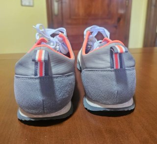 Zapatillas Adidas JOG grises y blancas