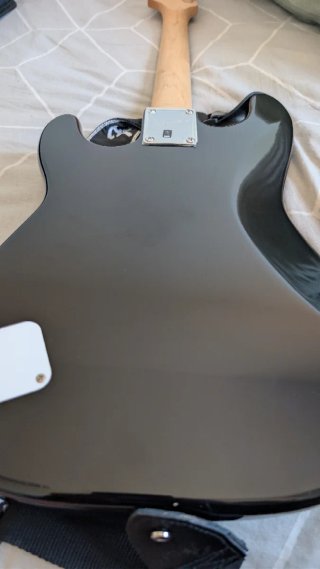 Guitarra FENDER SQUIER Mini Stratocaster V2 BK IL