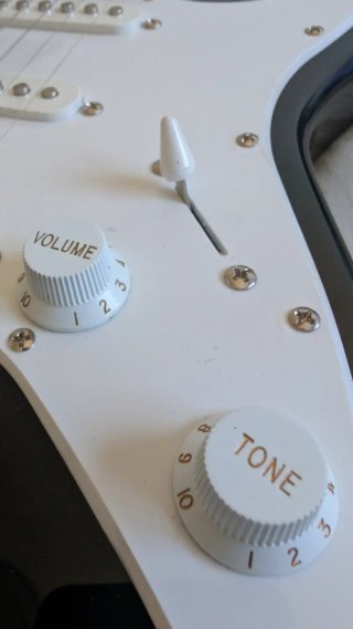 Guitarra FENDER SQUIER Mini Stratocaster V2 BK IL