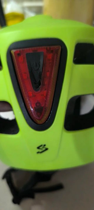 Casco Spiuk HIRI con luz trasera