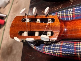 Guitarra clásica antigua