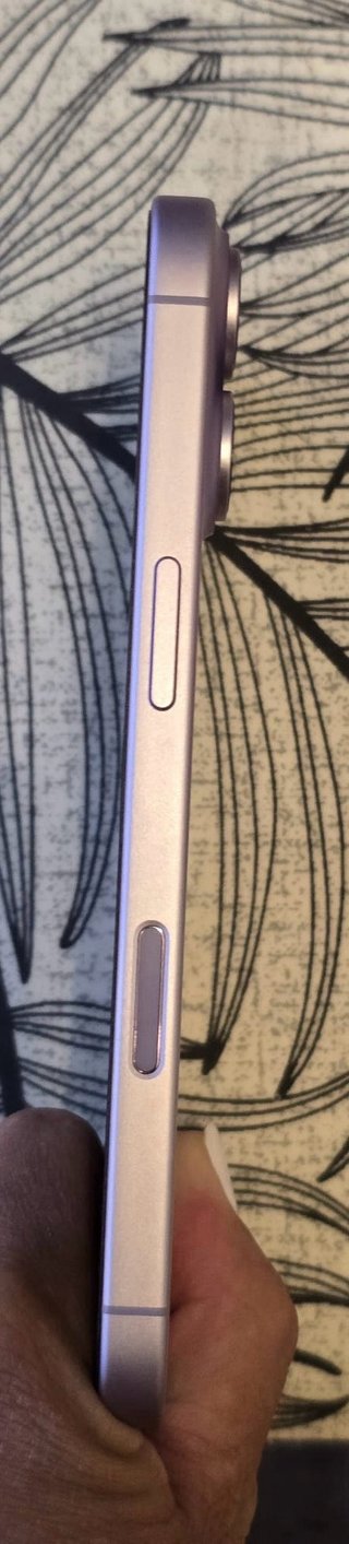 IPHONE 17 LAVANDA 256 GB CON CAJA,CABLE Y CARGADOR