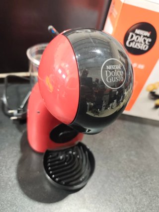 Cafetera Dolce Gusto Krups Roja