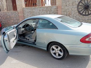 Mercedes-Benz  CLK 2003