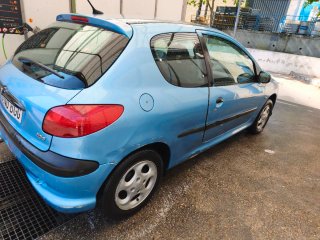 Peugeot 206 2002