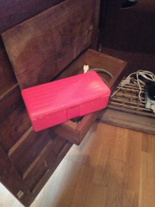 Mueble de madera y maquina de coser Alfa vintage