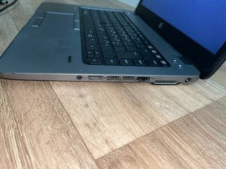 Portátil HP i7 windows 11