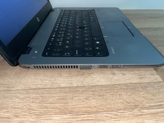 Portátil HP i7 windows 11