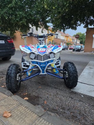 Suzuki LTR 450 Quad Azul y Blanco