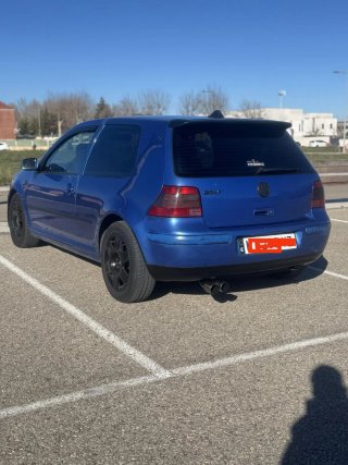 Volkswagen Golf 2000